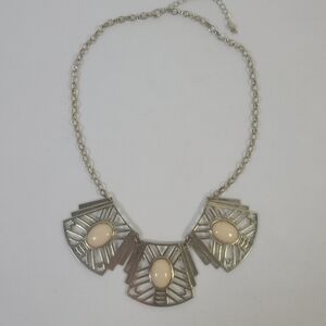 Elegant Silver and Cream Necklace